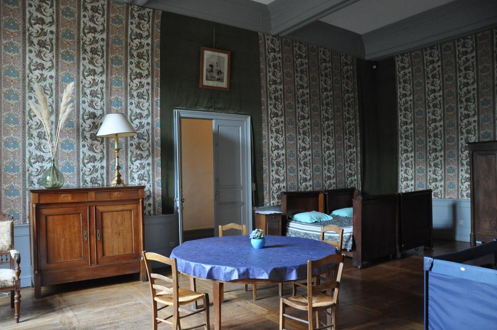 Chateau De Lanquais Bed and Breakfast Εξωτερικό φωτογραφία