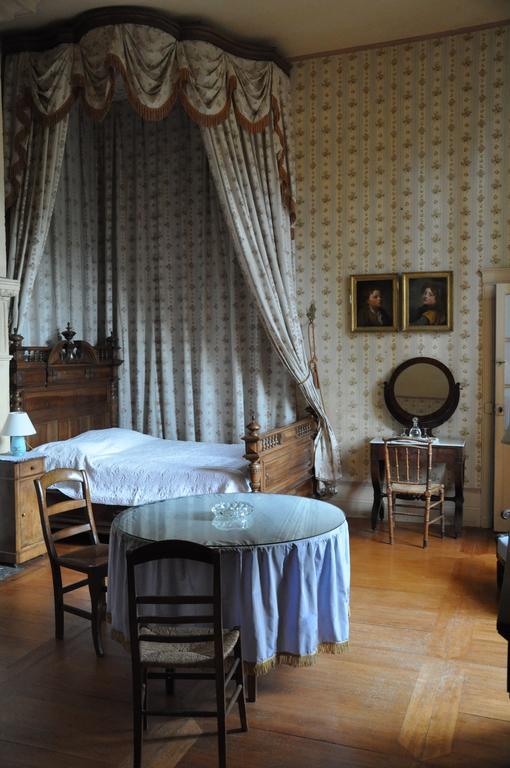 Chateau De Lanquais Bed and Breakfast Εξωτερικό φωτογραφία